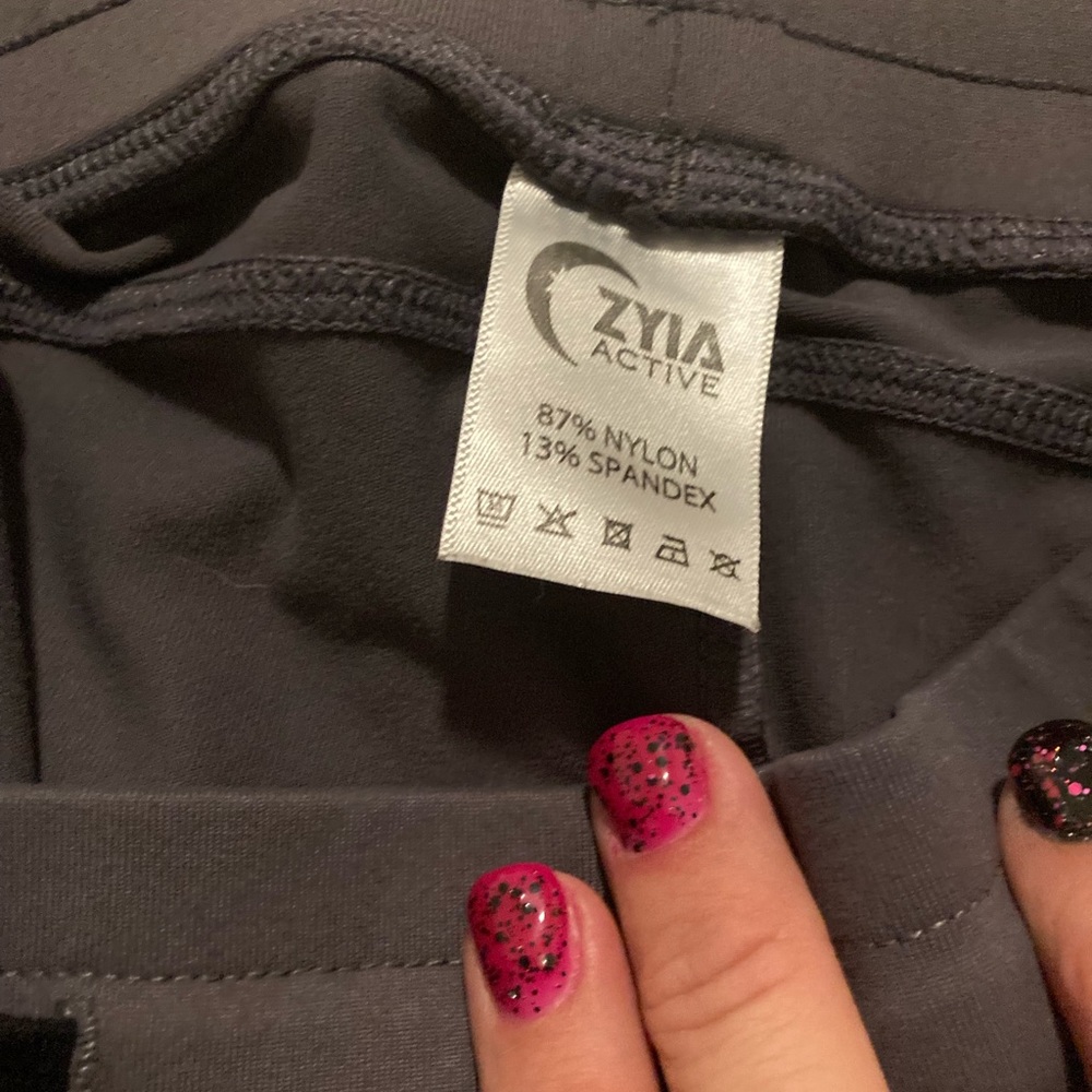 Zyia joggers